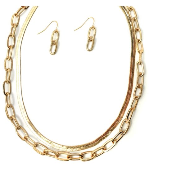 Jewelry - Gold Layered Metal Chain Necklace